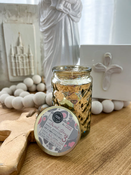 BRAND NEW The Perfect Gift Sweet Grace Glitz Candle